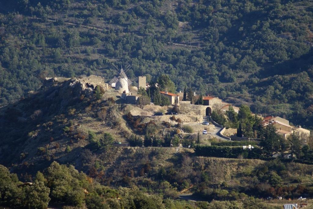 Auberge De Cucugnan بيربينيو المظهر الخارجي الصورة